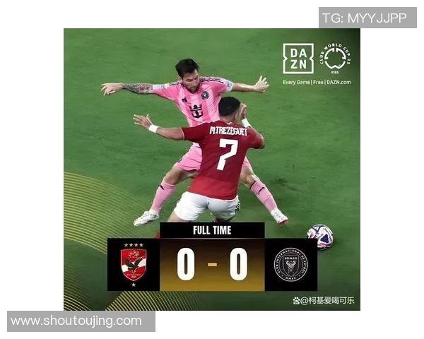 足球巨星拼图合成展现全球顶级球员风采与足球艺术魅力